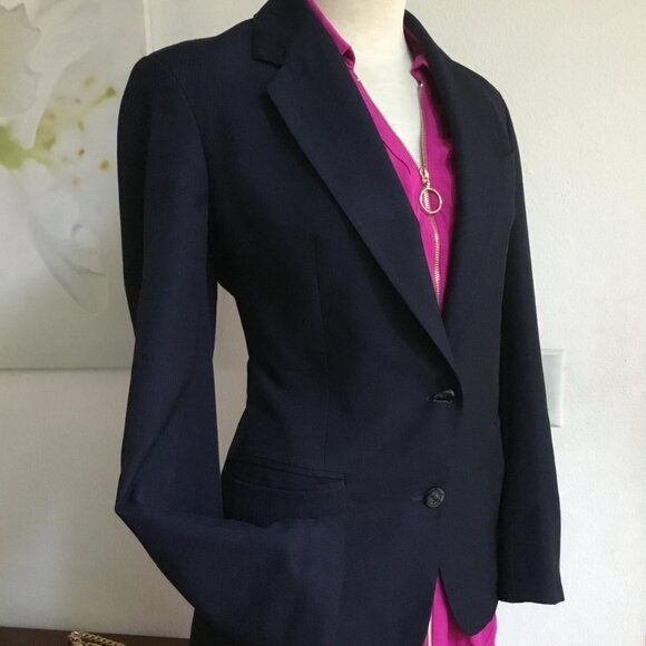 LINDEN GREY Women's Classic Jacket Blazer Two Button Lined Pockets Navy Blue 04 - Picture 4 of 8